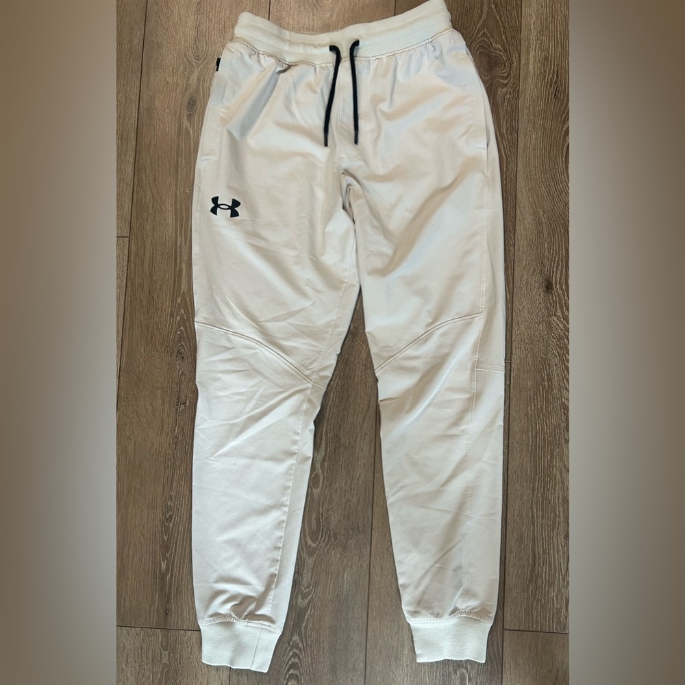 Under Armour Off-White Youth pants with Black Logo